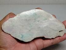 Amazon.co.jp: 白ラベ緑 410g 翡翠 原石 ヒスイ 鉱物 鑑賞石